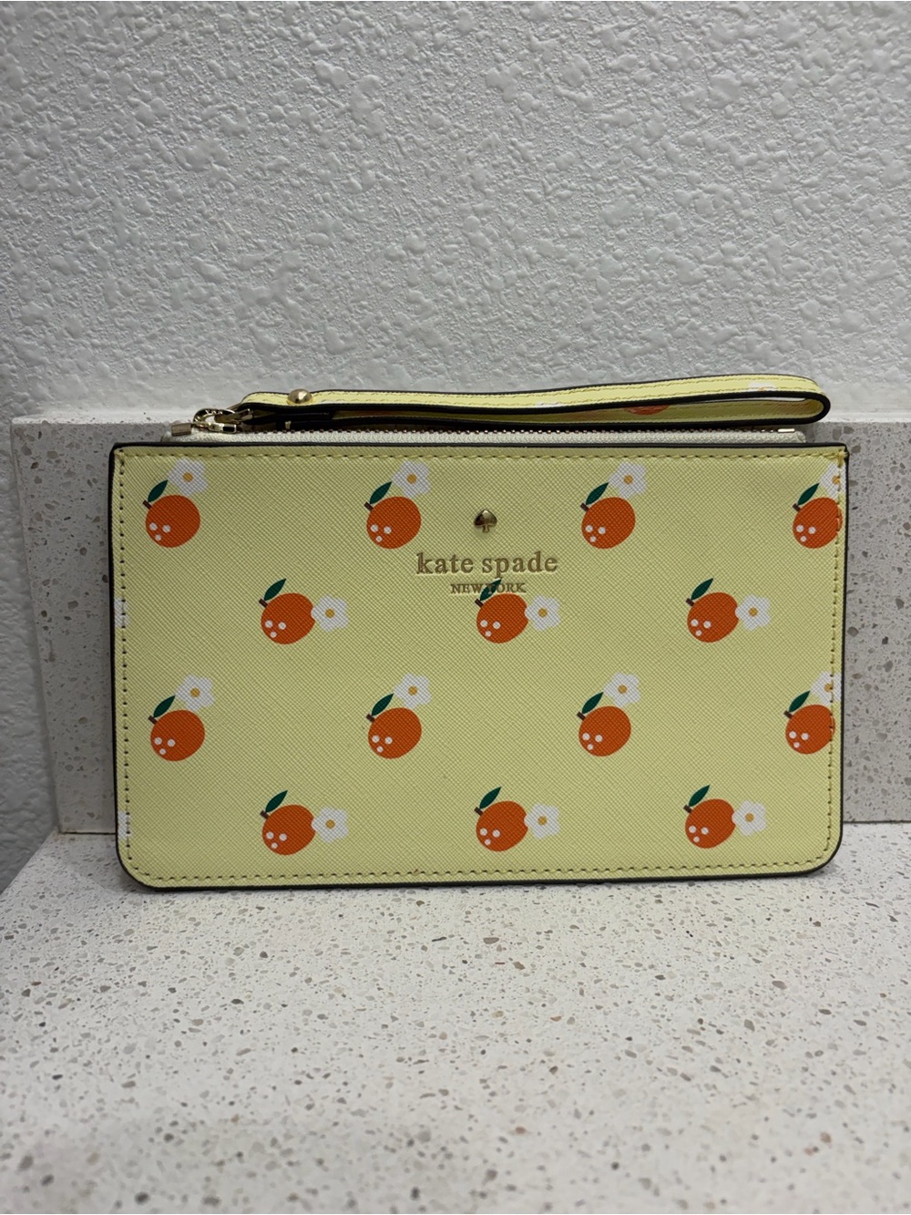 Kate Spade Wristlet Wallet Oranges With Daisy Flowers Yellow EUC